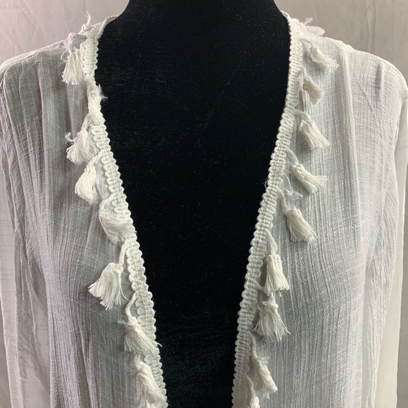 White Crochet Fringe Hem Coverup Kimono - Picture 7 of 10